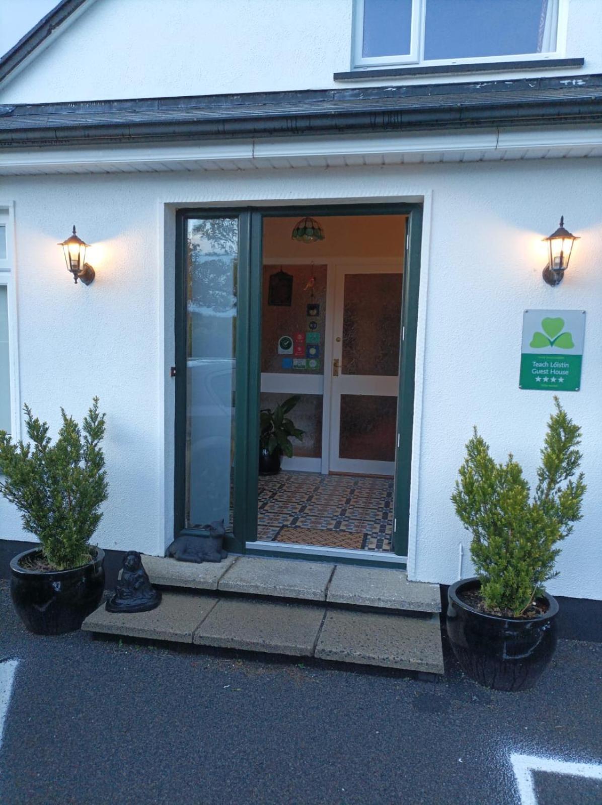 Mountain View Guesthouse Оугтерард Екстериор снимка