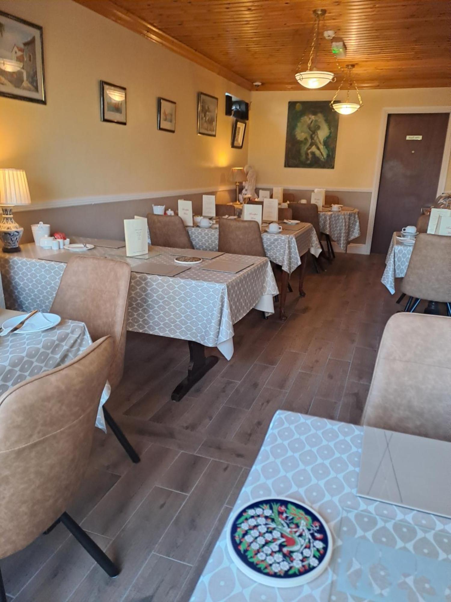 Mountain View Guesthouse Оугтерард Екстериор снимка