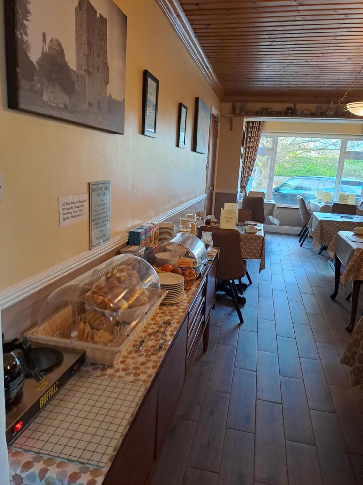 Mountain View Guesthouse Оугтерард Екстериор снимка