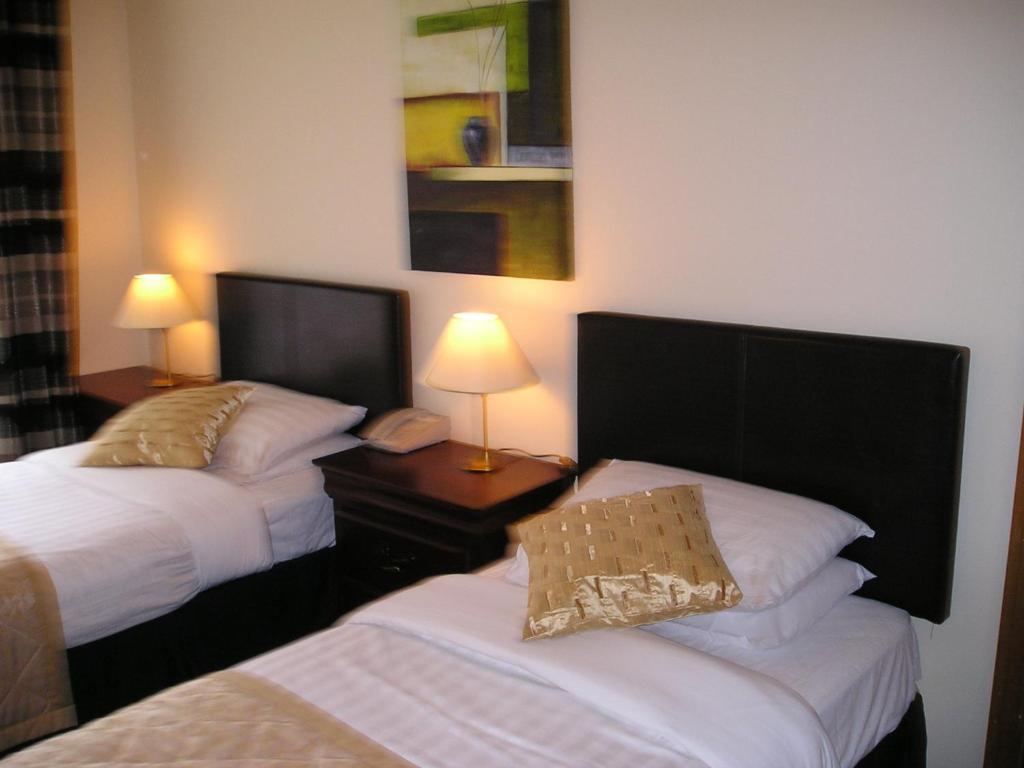 Mountain View Guesthouse Оугтерард Екстериор снимка