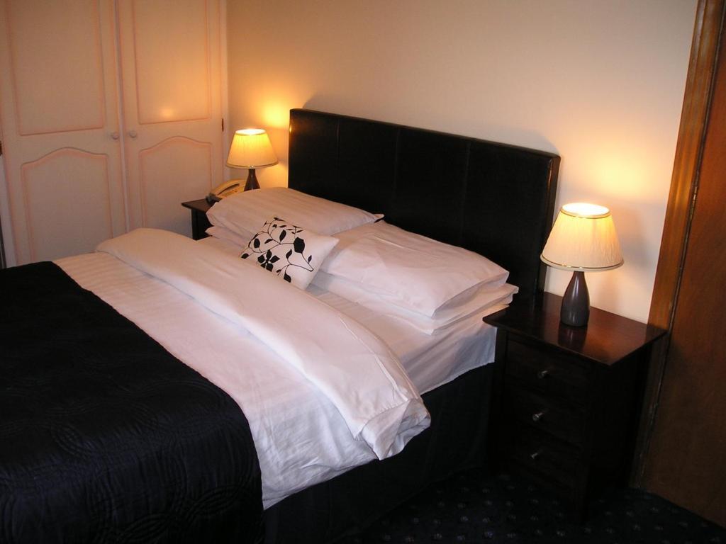 Mountain View Guesthouse Оугтерард Екстериор снимка