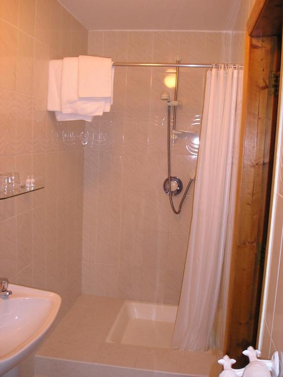 Mountain View Guesthouse Оугтерард Стая снимка