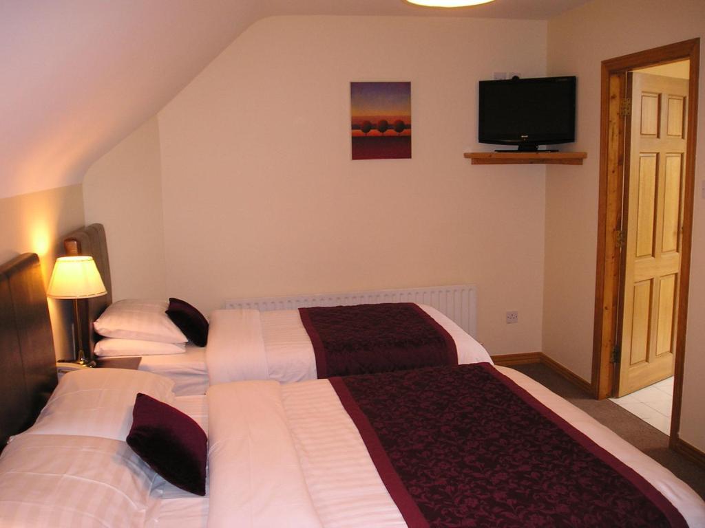 Mountain View Guesthouse Оугтерард Екстериор снимка